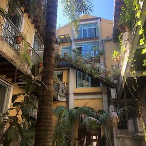 Giuffra Edificio Los Patios Del Sol